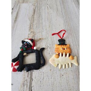 Vintage cat picture ornament tabby black Xmas tree